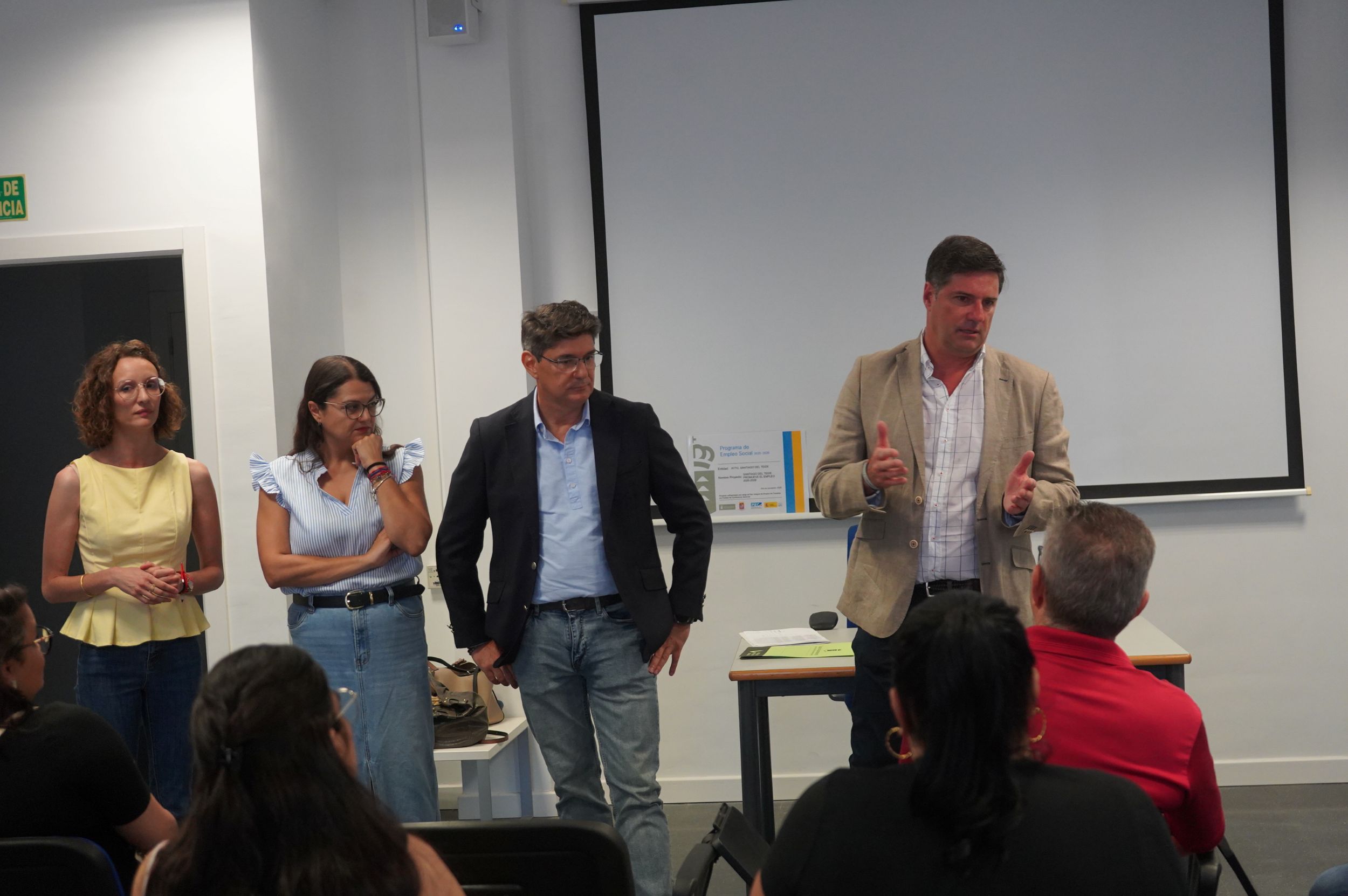 The mayor presents the second phase of the Social Employment Plan “Santiago del Teide Promotes Employment 2025-2026”